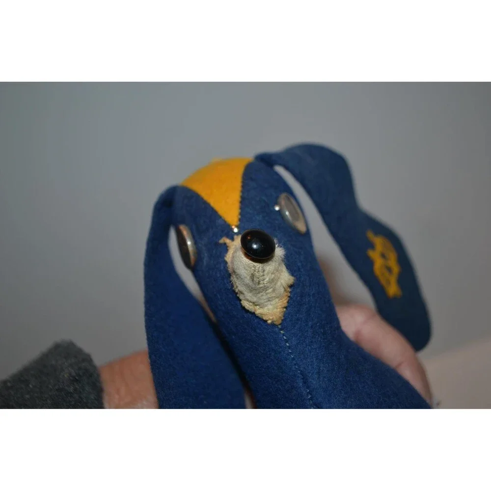 Notre Dame 1940s Wool Dog